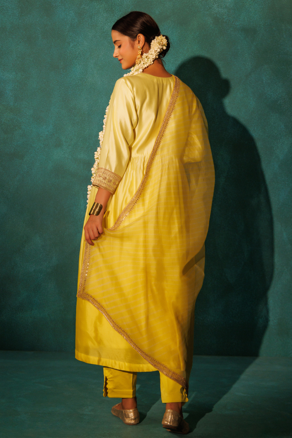Nimbu Yellow Suit