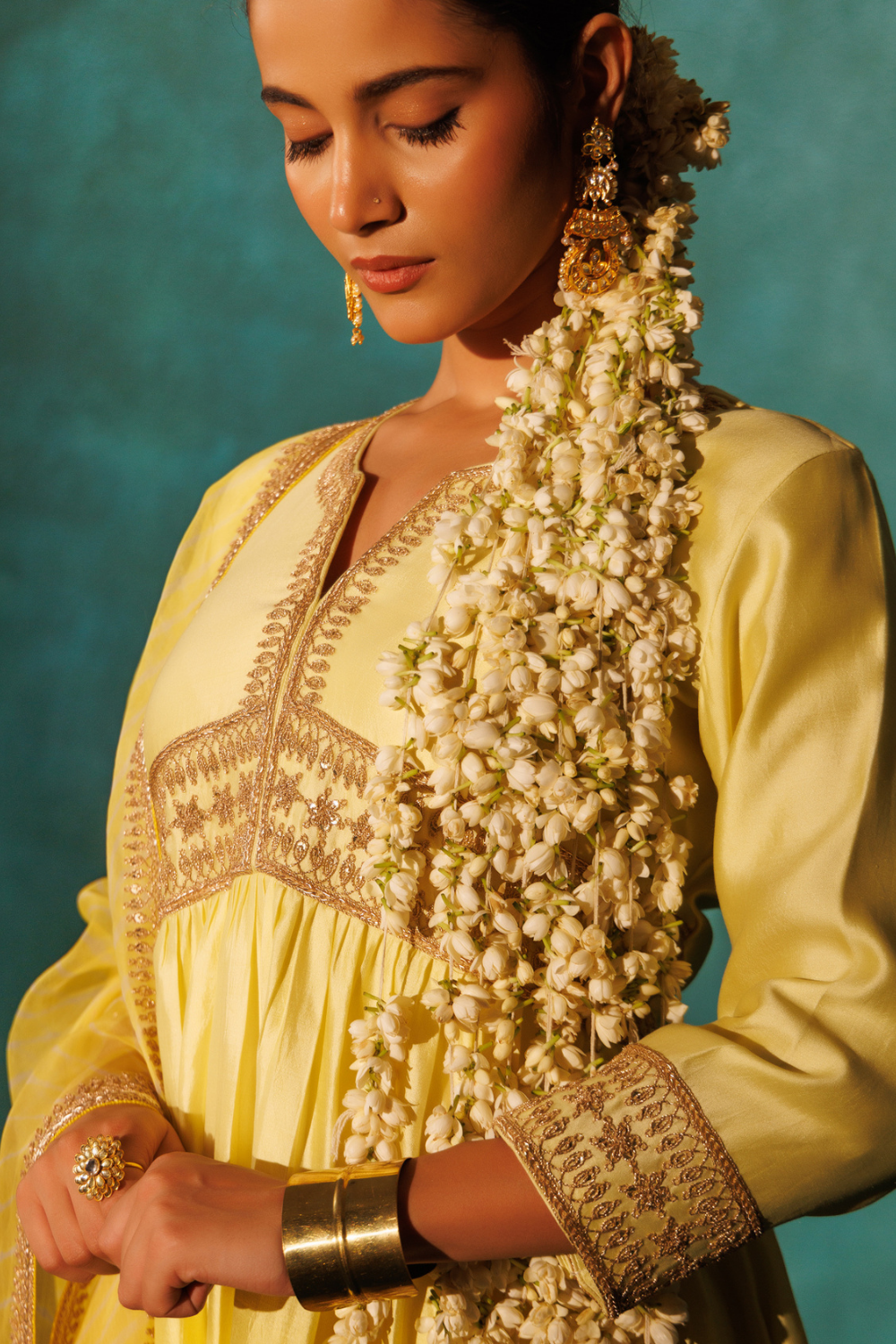 Nimbu Yellow Suit