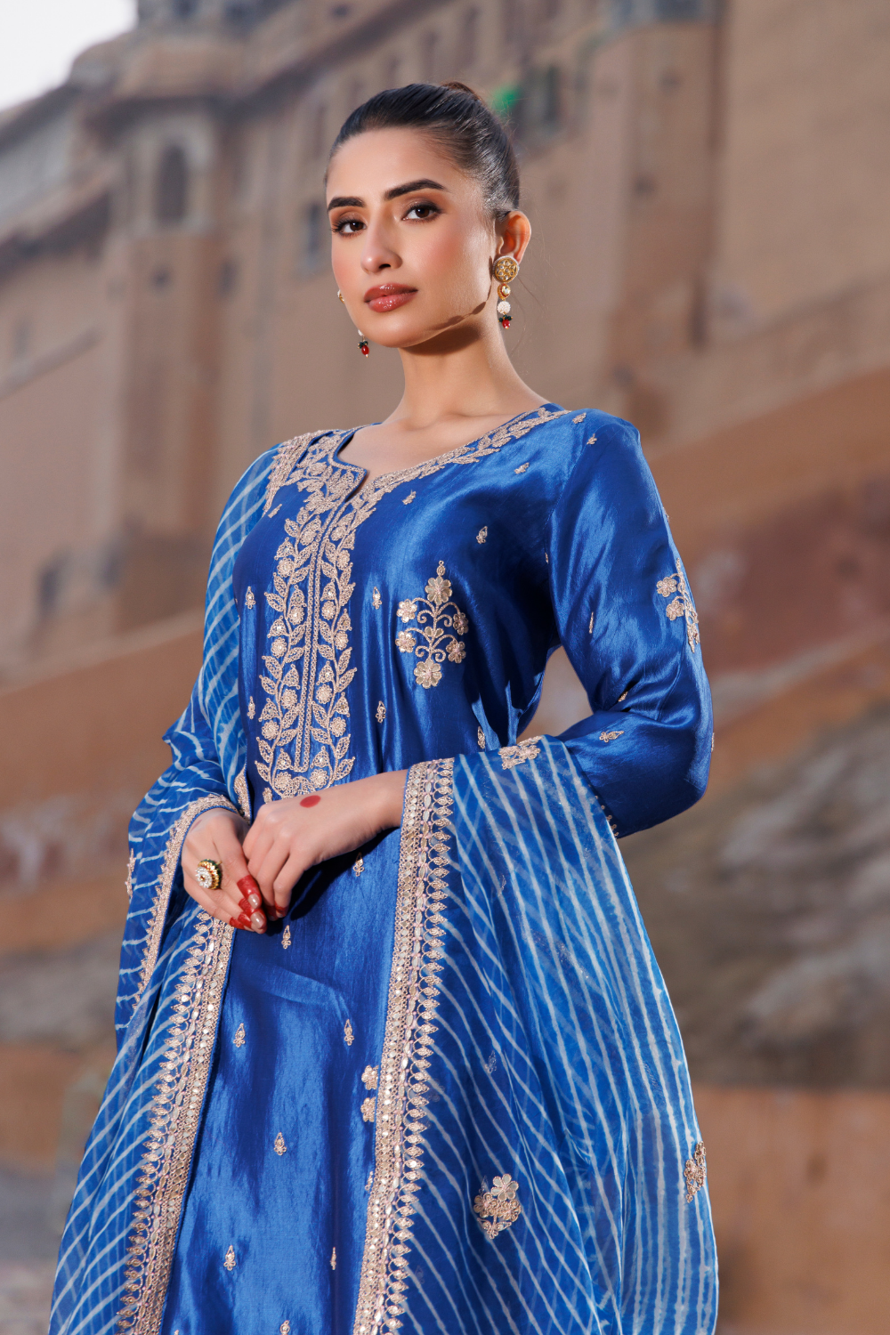 Aarna Suit Set