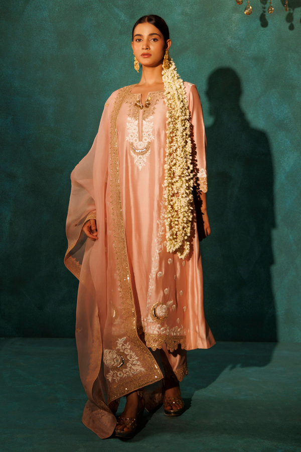 Gerua Color Gerua Suit Set
