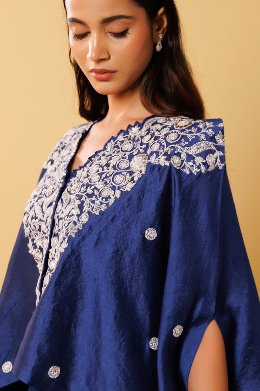 Aafsa Cape Set