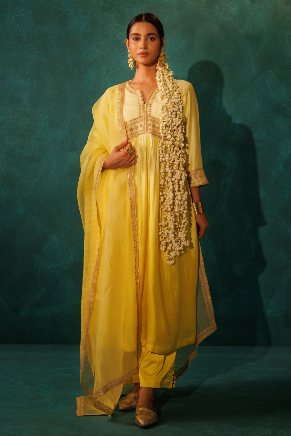 Nimbu Yellow Suit