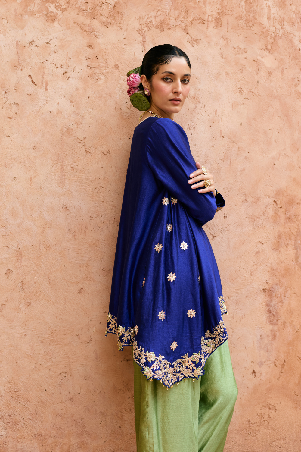 Neera Kurti Set