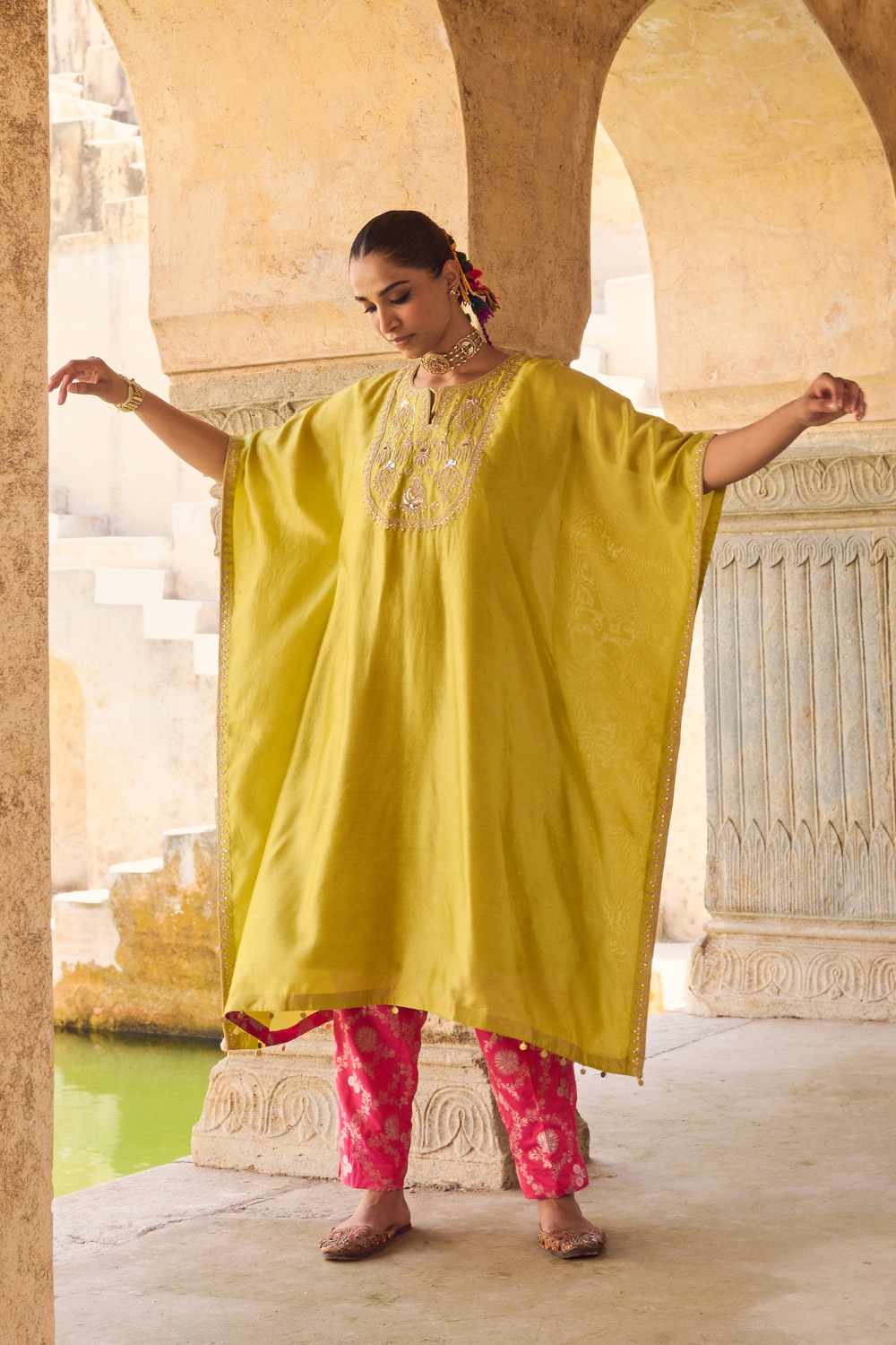 Rangreza Kaftan Set